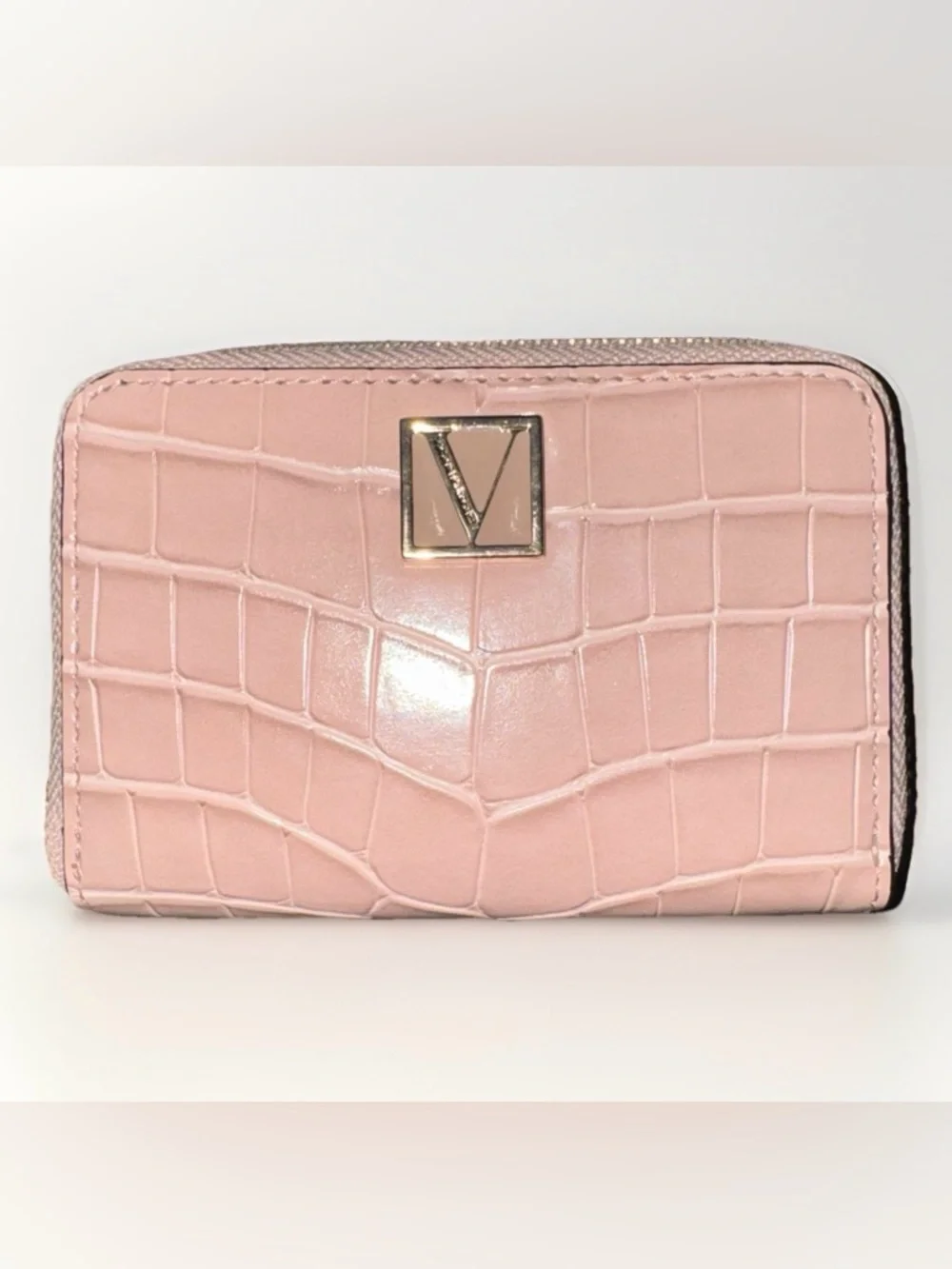 The Victoria Small Wallet By Victoria’s Secret Blush Sand Crocodile Embossed - Picture 3 of 9